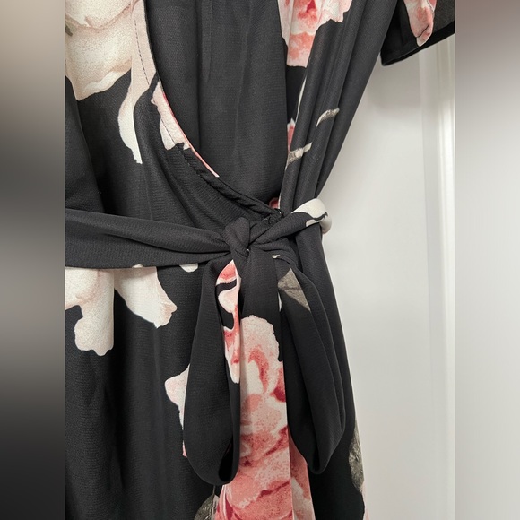 dynamite high low wrap dress size small floral - Picture 7 of 13